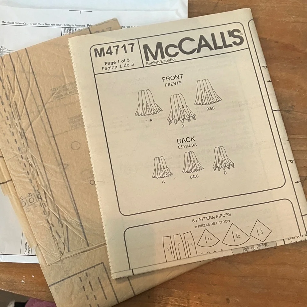 McCall's Women's A-Line Skirt Sewing Pattern - Picture 6 of 9